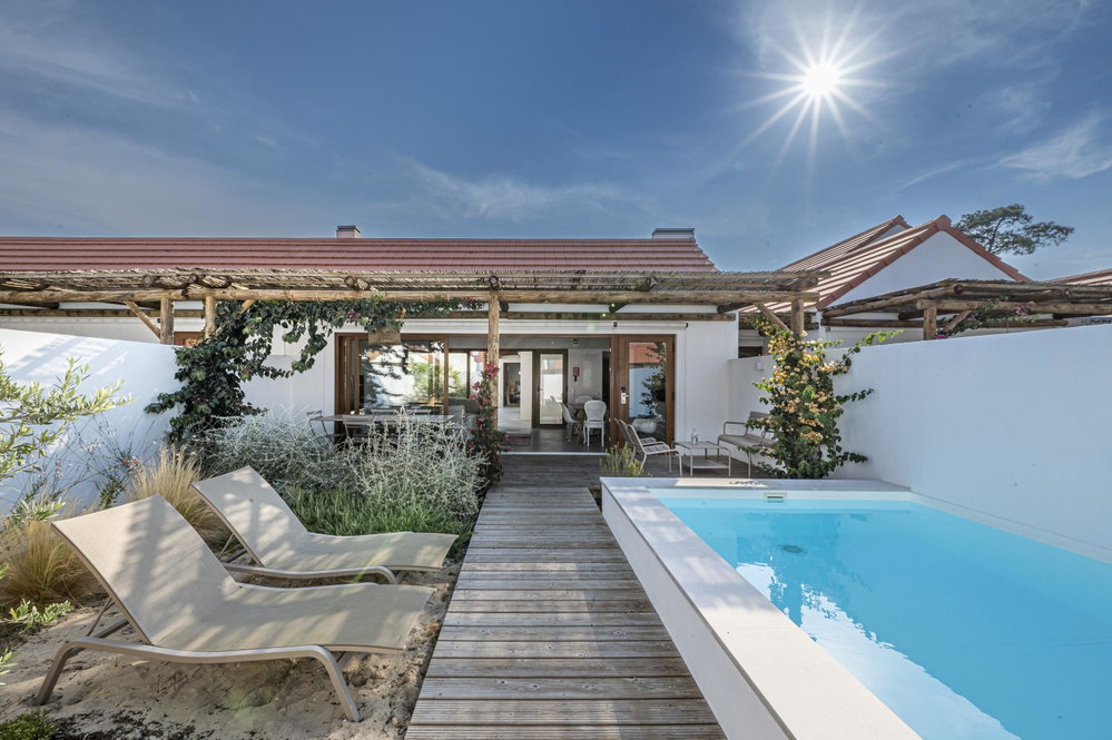 3 bedroom villa in Comporta with private garden and wooden outdoor deck