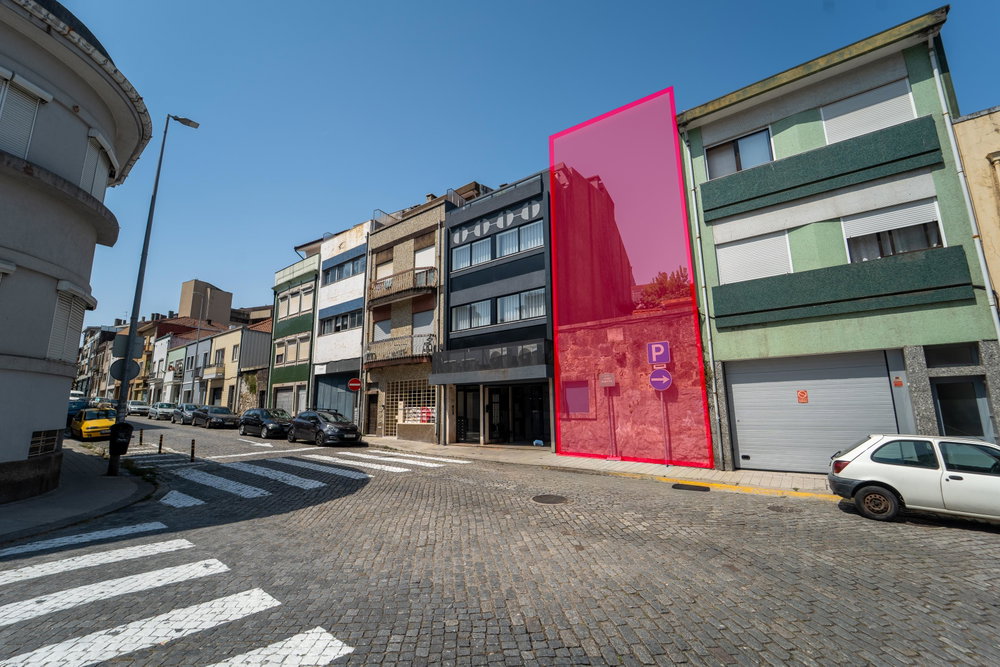 Land for Construction on Rua Antero Quental in Porto