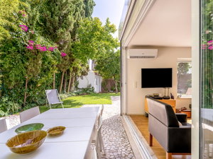 4 bedroom triplex villa with garden and garage, in Lapa, Lisbon, 2689826657