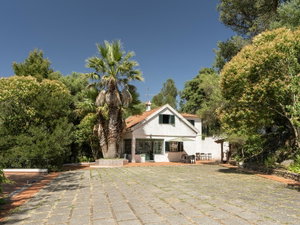 Farm with land, in Sintra 2104762880