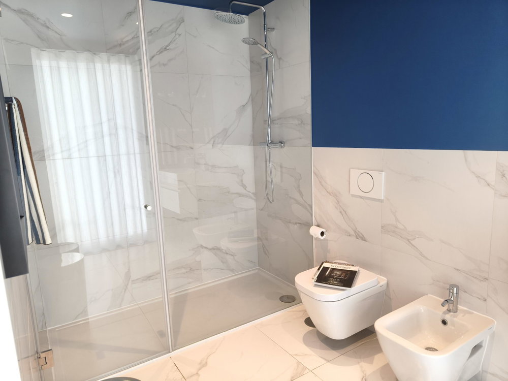 studio apartment with parking 2725897179