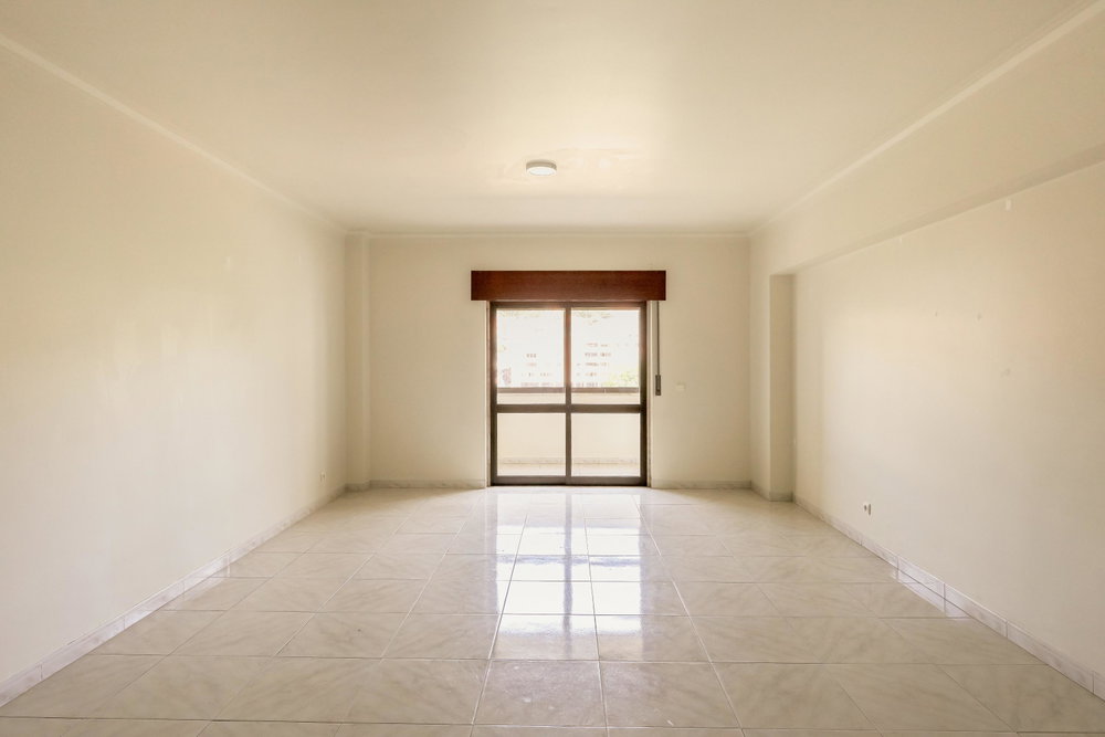 4 bedroom flat in Carnaxide with parking and storage room 3502346738