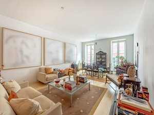 1 bedroom flat with parking in Largo do Carmo 1387301273