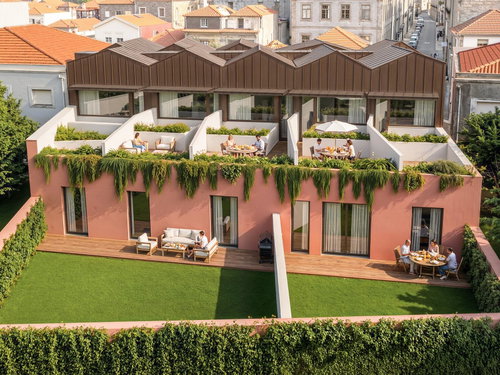 2 bedroom flat with parking in new development