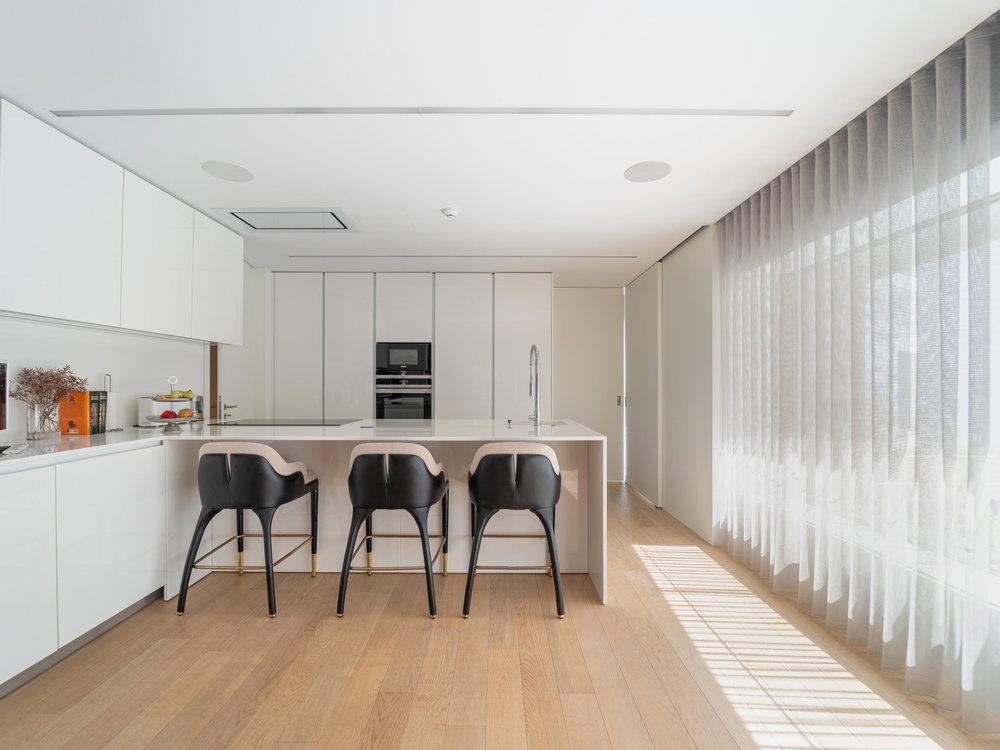 4 bedroom flat, with garage next to Parque da Cidade, Porto
