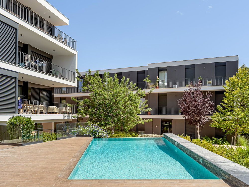 3 bedroom flat in a gated community in Carnaxide, Oeiras, Lisbon