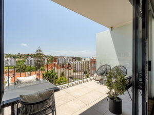 3 bedroom flat in a gated community in Carnaxide, Oeiras, Lisbon