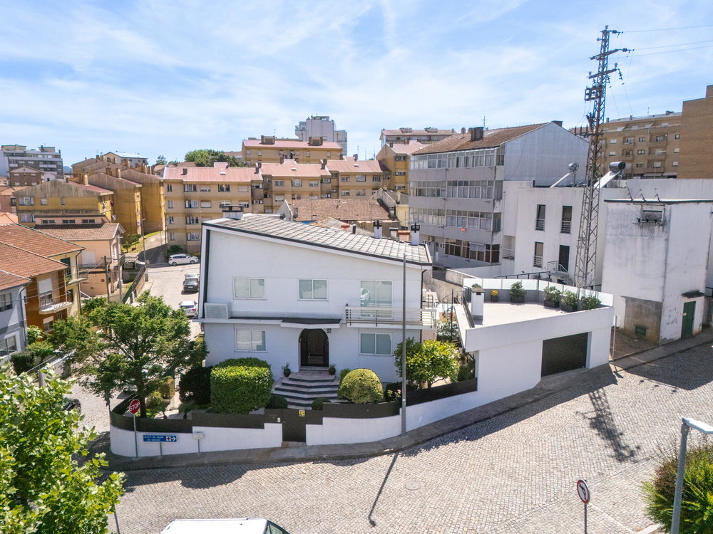 Renovated 6 bedroom villa in Gondomar