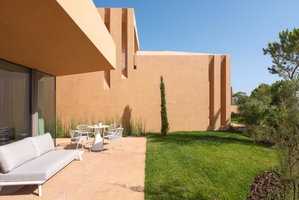 2 bedroom flat with terrace and parking in Palmares