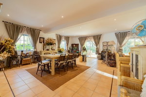 Detached 5 Bedroom Villa with Pool and Garage, Vilamoura, Algarve