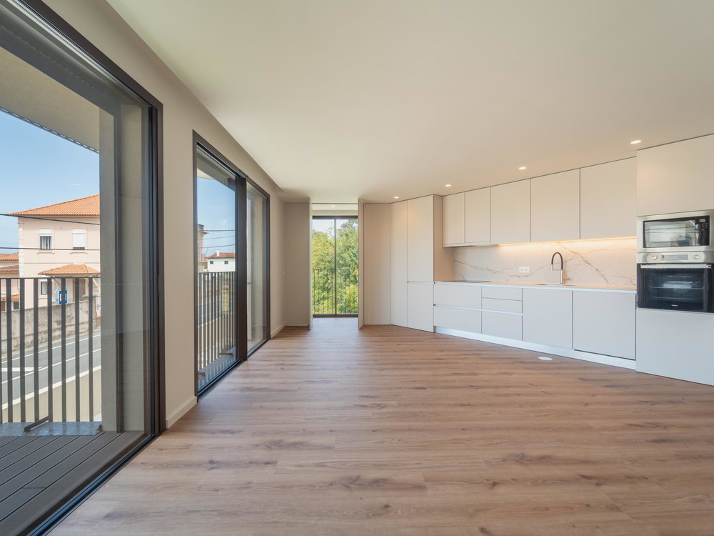 2 bedroom flat with balcony in Granja