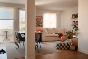2 bedroom flat, with balcony and river view, in Restelo, Lisbon