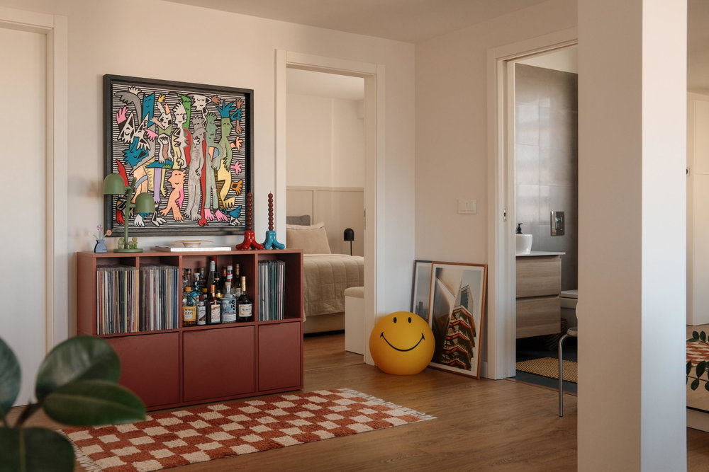 2 bedroom flat, with balcony and river view, in Restelo, Lisbon