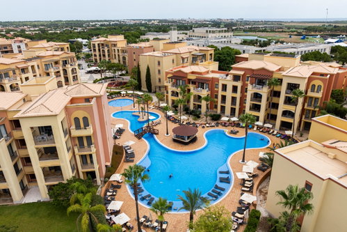 2 bedroom flat, condominium, pool and garage, Vilamoura, Algarve