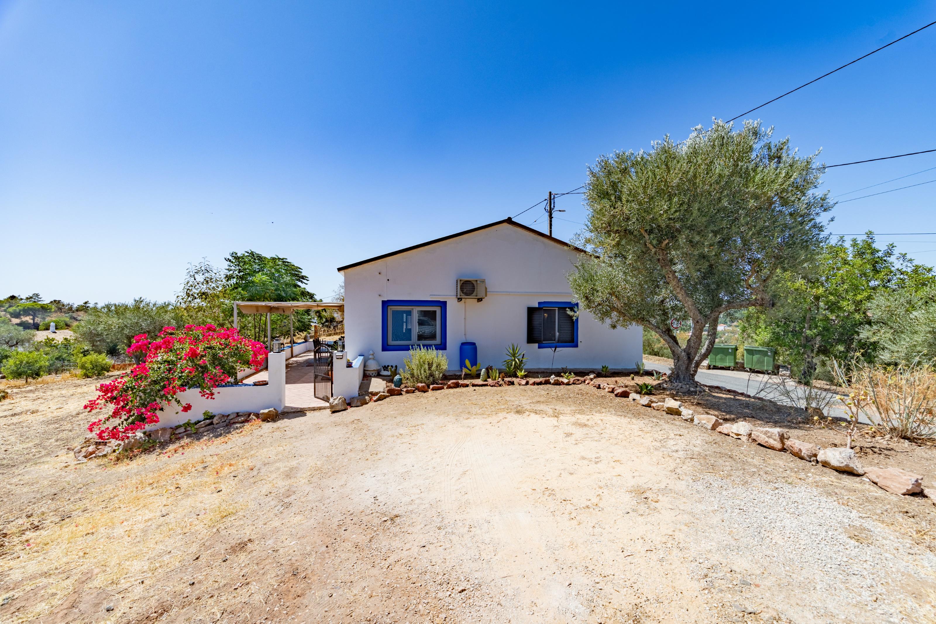 2-Bedroom Country House with Large Plot Near Loulé