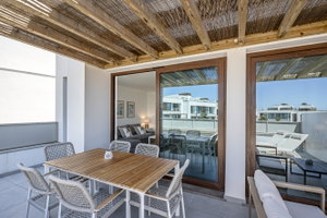 2+1 bedroom flat in property, in the centre of the village of Porto Covo