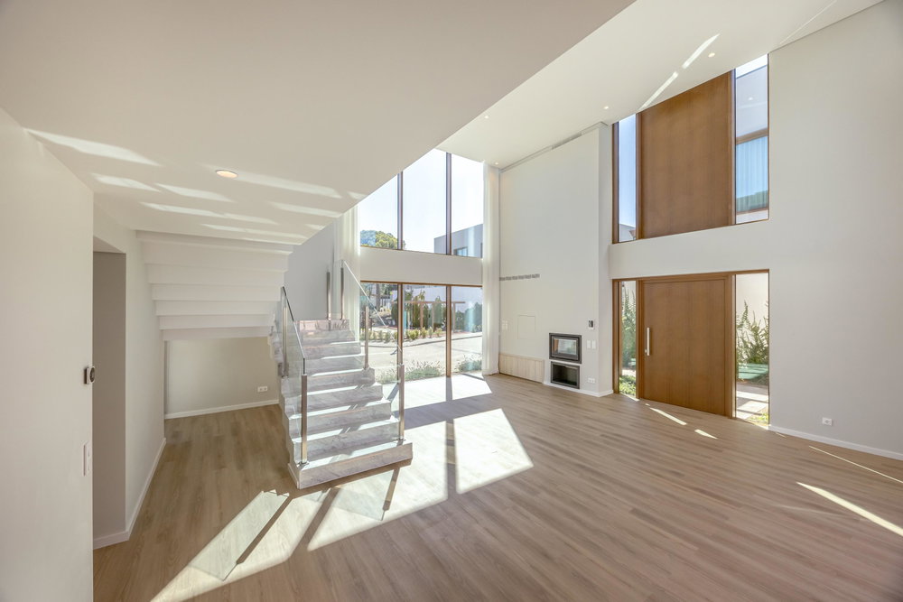 4 bedroom villa with pool and garden, in Estoril, Cascais