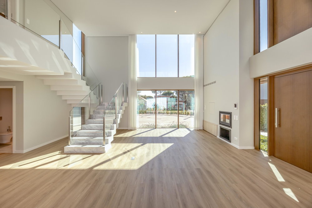 4 bedroom villa with pool and garden, in Estoril, Cascais