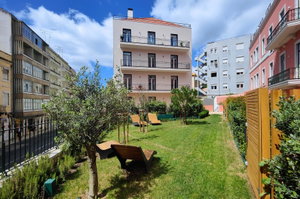 Furnished 2 bedroom flat, with terrace and parking next to Amoreiras