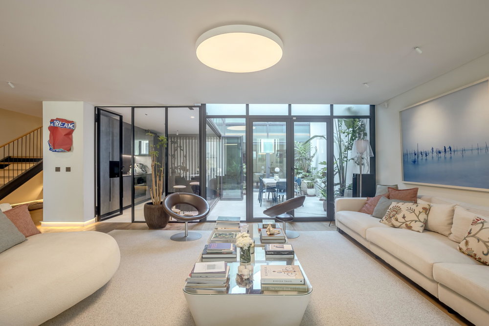 4 bedroom duplex loft with two terraces, pool and garage in Belém