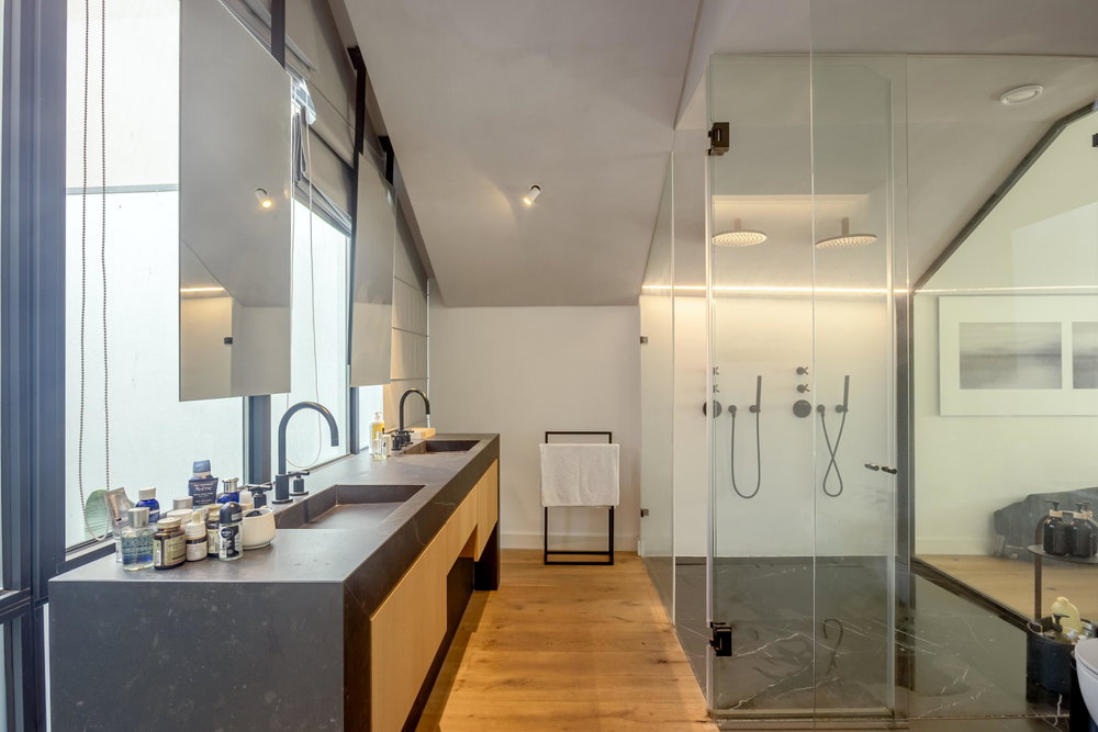 4 bedroom duplex loft with two terraces, pool and garage in Belém