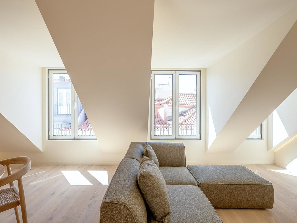 2 bedroom flat in a new building, in São Bento, Lisbon.