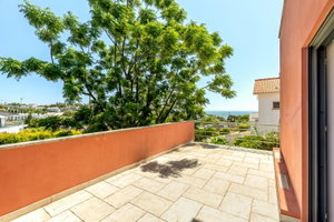 6 bedroom villa, with sea view, in Cascais
