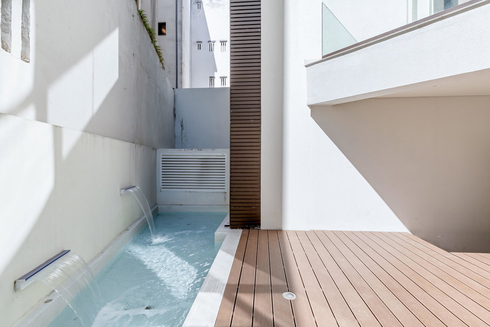 3 bedroom flat with garage, next to Av da Liberdade