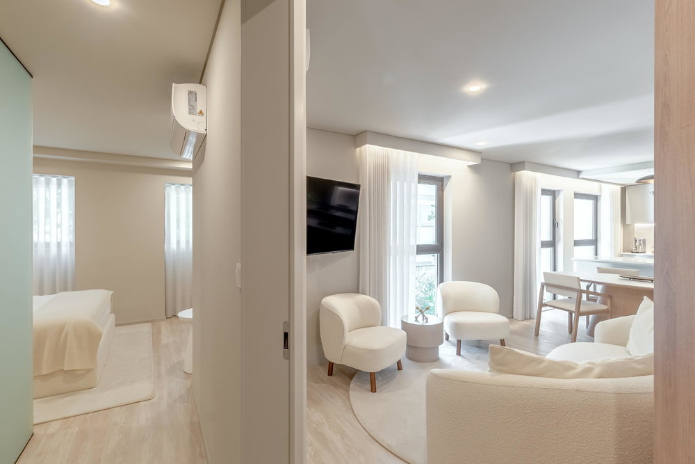3 bedroom flat with garage, next to Av da Liberdade