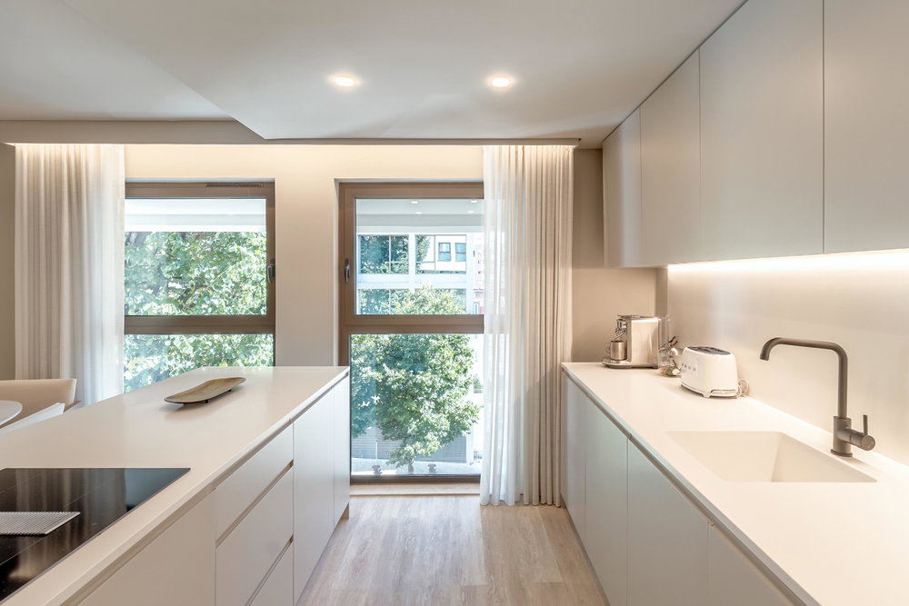 3 bedroom flat with garage, next to Av da Liberdade