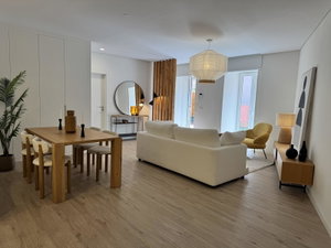 1 bedroom apartment with terrace and 1 parking place in Campolide