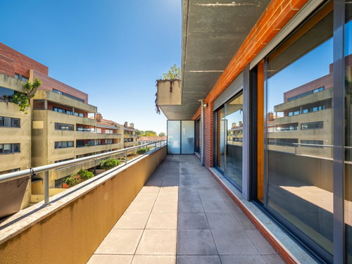 5 bedroom flat with terrace in a gated community – Porto