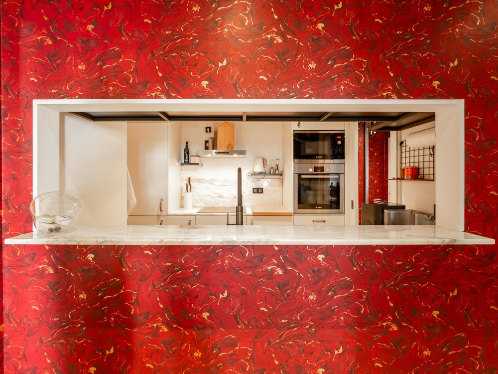 2 bedroom flat with balcony, in downtown Porto