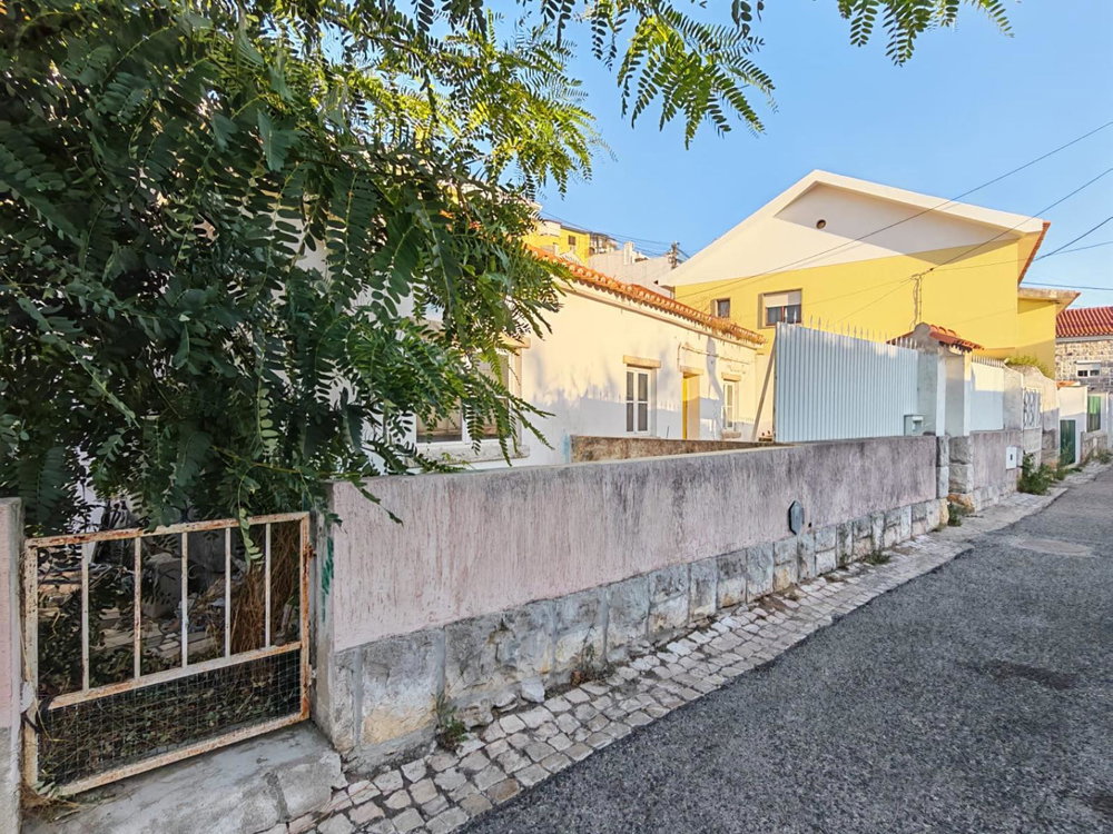 3 bedroom villa in Cascais for total rehabilitation, with approved project