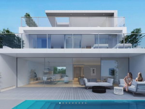 4 bedroom villa in Cascais with sea views, private pool and gym