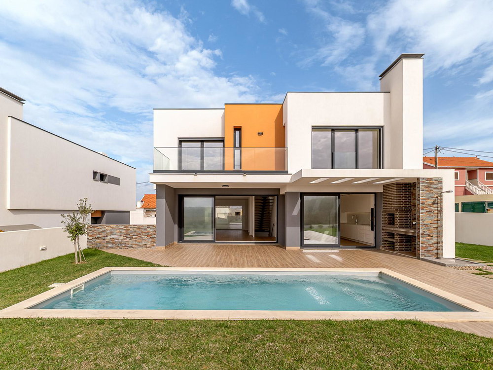 New 4 bedroom villa with sea views, garden and pool in Assenta, Ericeira