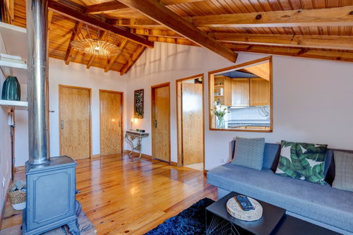 Furnished and renovated 2-bedroom apartment in Campo de Ourique