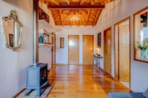 Furnished and renovated 2-bedroom apartment in Campo de Ourique