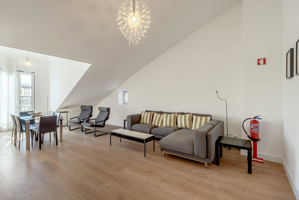Two bedroom apartment with two balconies and river view
