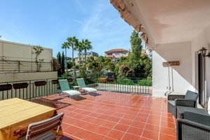 Apartamento T1 com terraço de acesso exclusivo e licença de AL