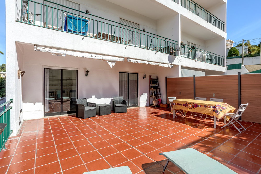 Apartamento T1 com terraço de acesso exclusivo e licença de AL