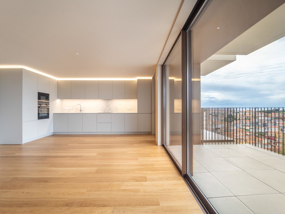 Three-bedroom flat with balconies in Jardins d’Arrábida, Gaia
