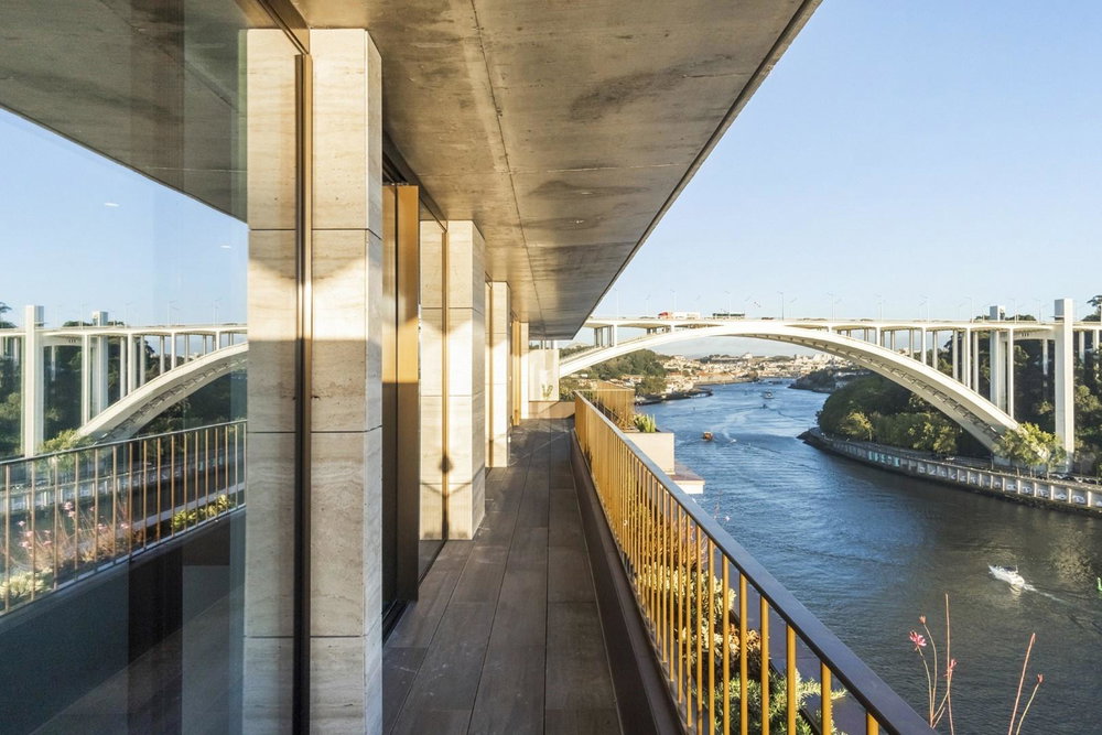 Unique 3-Bedroom Apartment, River View, Massarelos, Porto