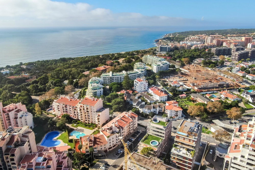 Luxury 3-Bedroom Apartment for Sale in Cascais, Portugal