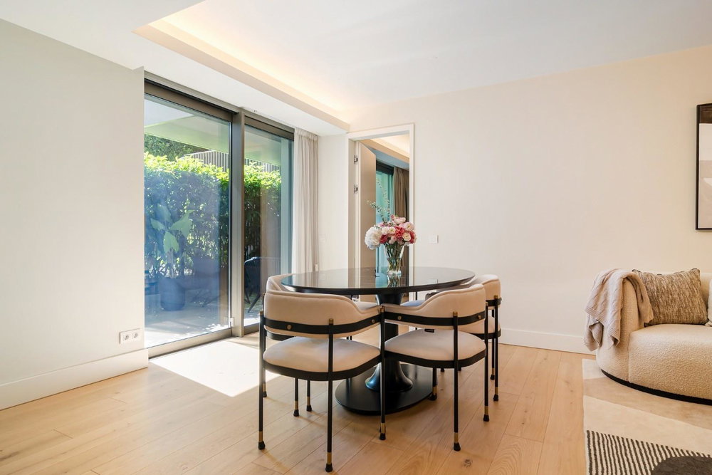 Exceptional, 3 Bedroom Duplex, Lapa, Lisbon 683909683