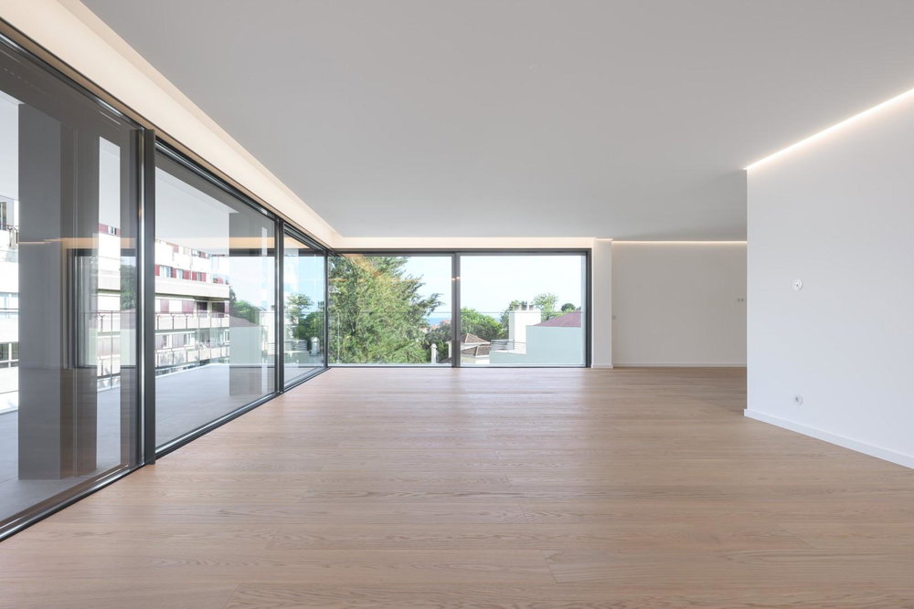 Duplex Penthouse 4+1 Bedroom with Private Rooftop and Pool in Estoril