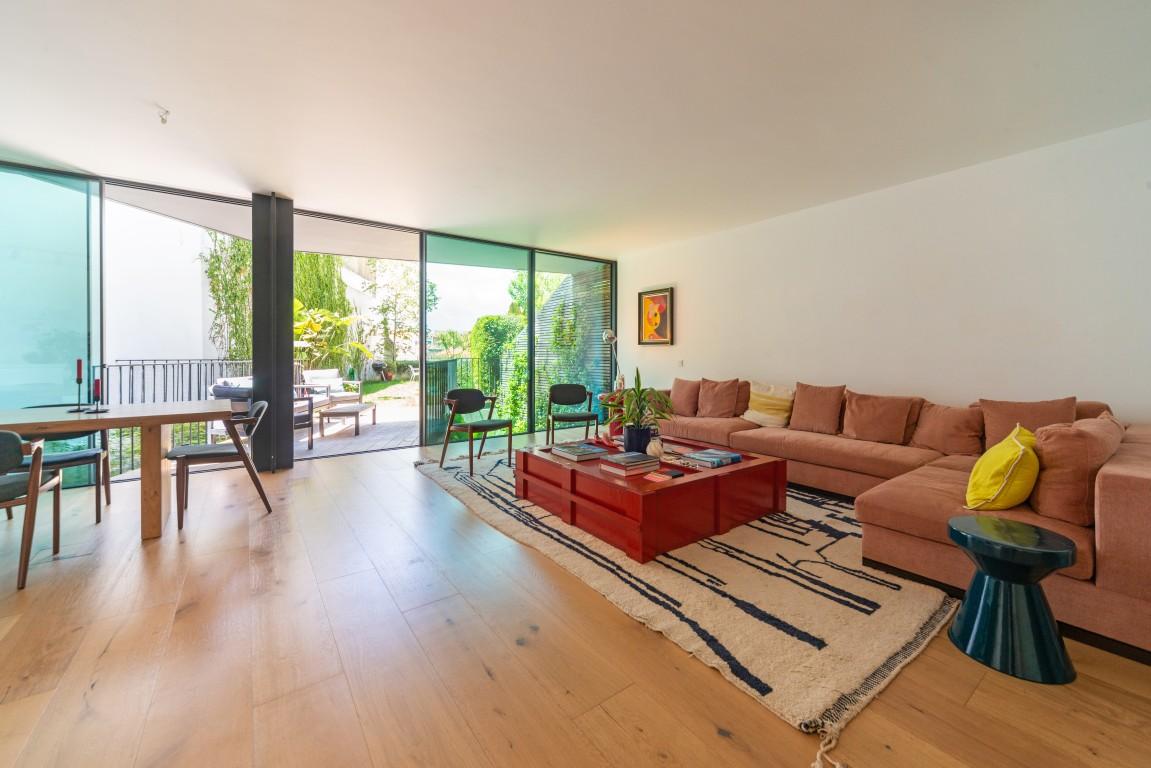 Stylish four-bedroom flat with a garden Chiado Lisbon