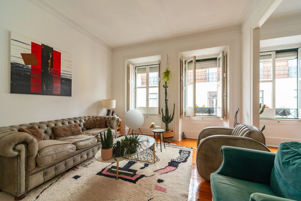 3-BEDROOM APARTMENT IN THE HEART OF CAMPO DE OURIQUE, LISBON 2183360965