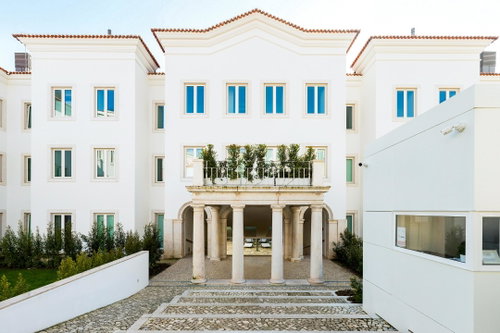 Magnificent 3-bedroom, Apartment in Estrela, Lisbon 550040077