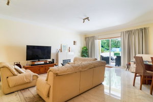 3-Bedroom Apartment with Terrace at Quinta dos Pinheiros, Bicesse – Estoril